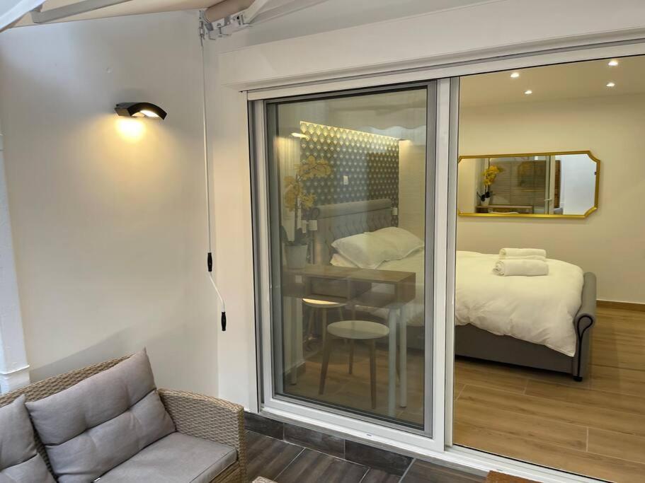 דירות אתונה Hideaway Boutique מראה חיצוני תמונה